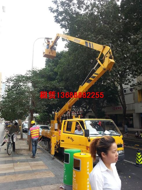 16米路灯安装车出租案例